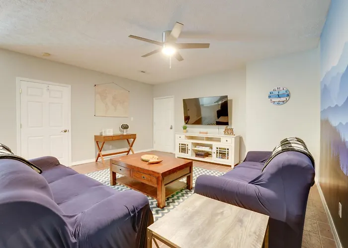 Smith Mountain Lake Home W/ Private Hot Tub & Dock