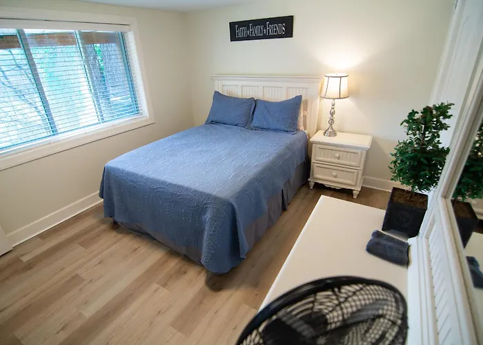 Stillwater Retreat Pet-Friendly Waterfront Home!